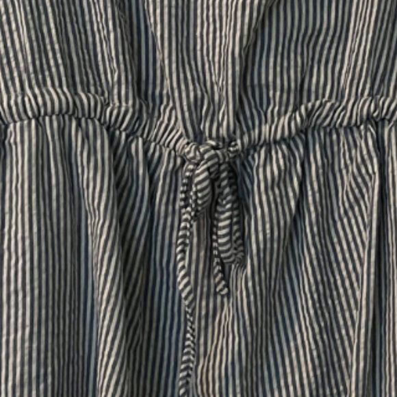 Urban Outfitters blue and white romper with lace print detail - Picture 5 of 5